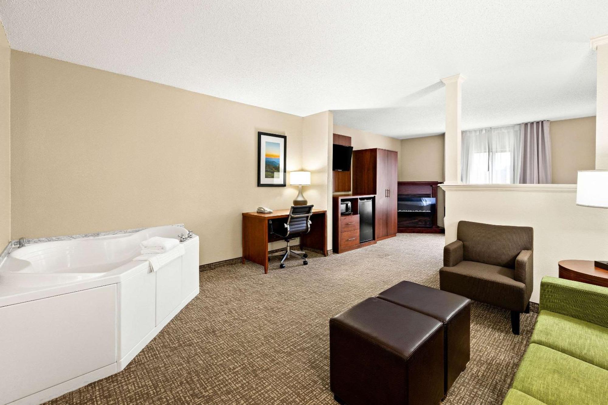 Comfort Suites Abingdon I-81 Exterior foto